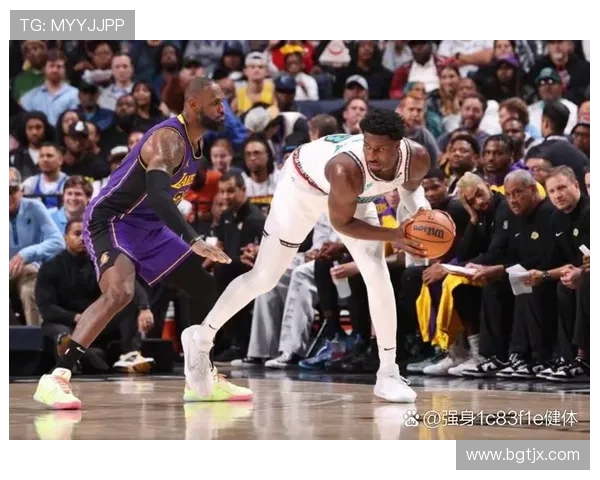 湖人火箭激战正酣NBA赛场精彩瞬间回顾与分析